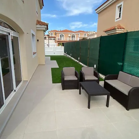 Вилла Sea La Vie - 3 Bedrooms, Pool & Sea Views Калета-де-Фусте