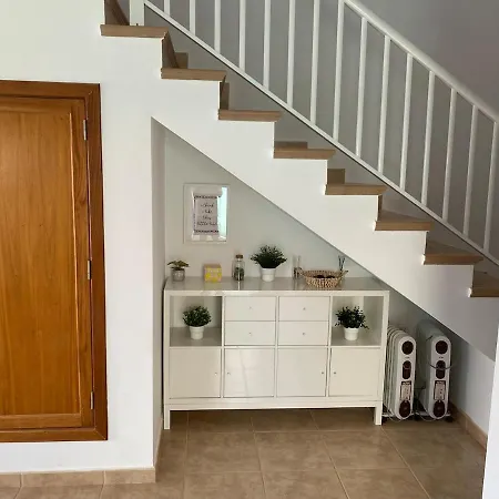 Вилла Sea La Vie - 3 Bedrooms, Pool & Sea Views *