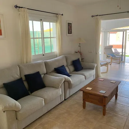 Villa Sea La Vie - 3 Bedrooms, Pool & Sea Views