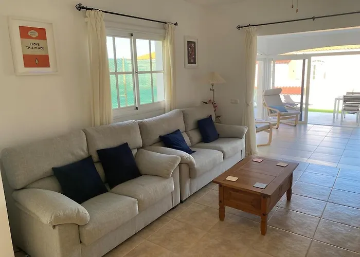 Villa Sea La Vie - 3 Bedrooms, Pool & Sea Views