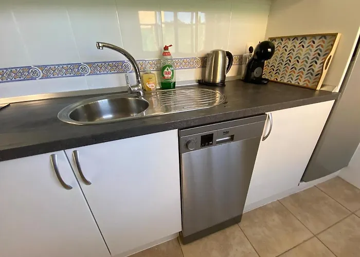 Sea La Vie - 3 Bedrooms, Pool & Sea Views