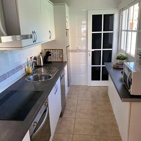 빌라 Sea La Vie - 3 Bedrooms, Pool & Sea Views *